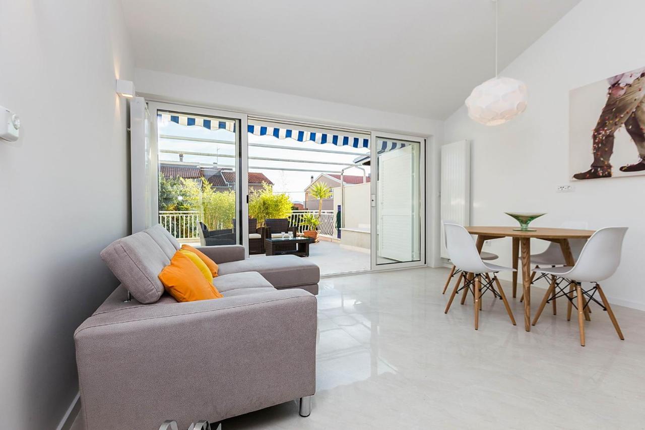 Apartments Dada บีโอกราดนาโมรู ภายนอก รูปภาพ