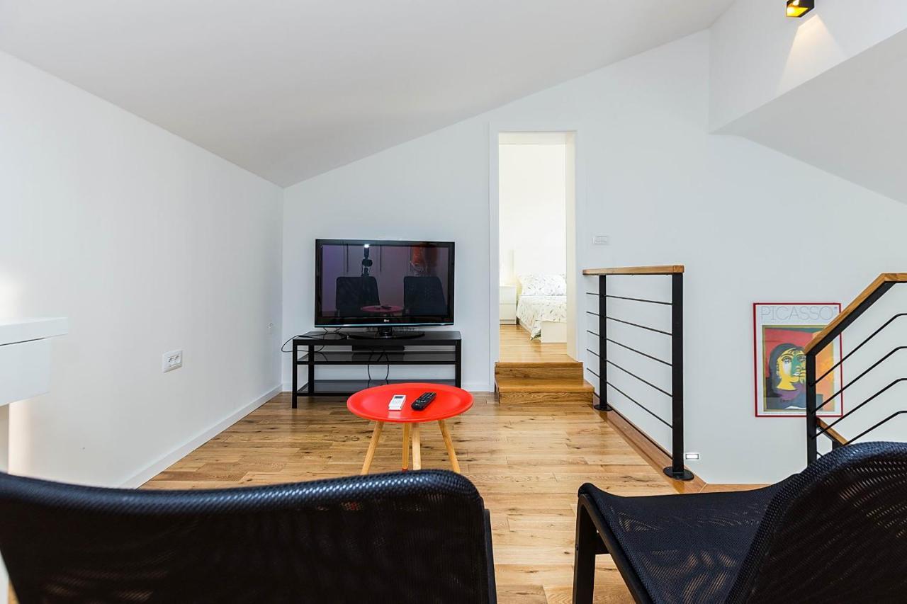Apartments Dada บีโอกราดนาโมรู ภายนอก รูปภาพ