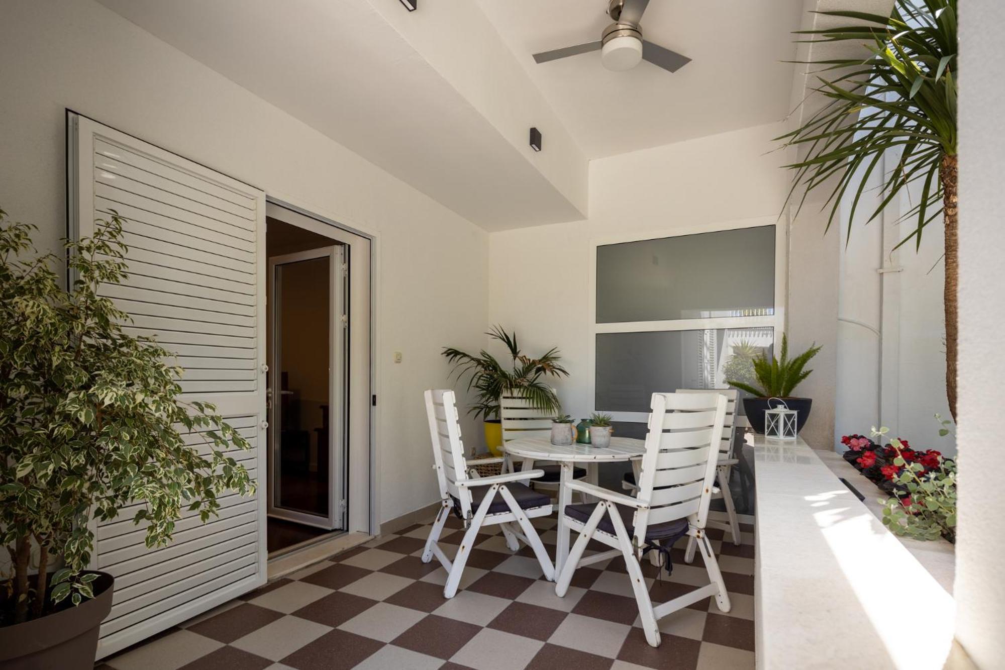 Apartments Dada บีโอกราดนาโมรู ภายนอก รูปภาพ